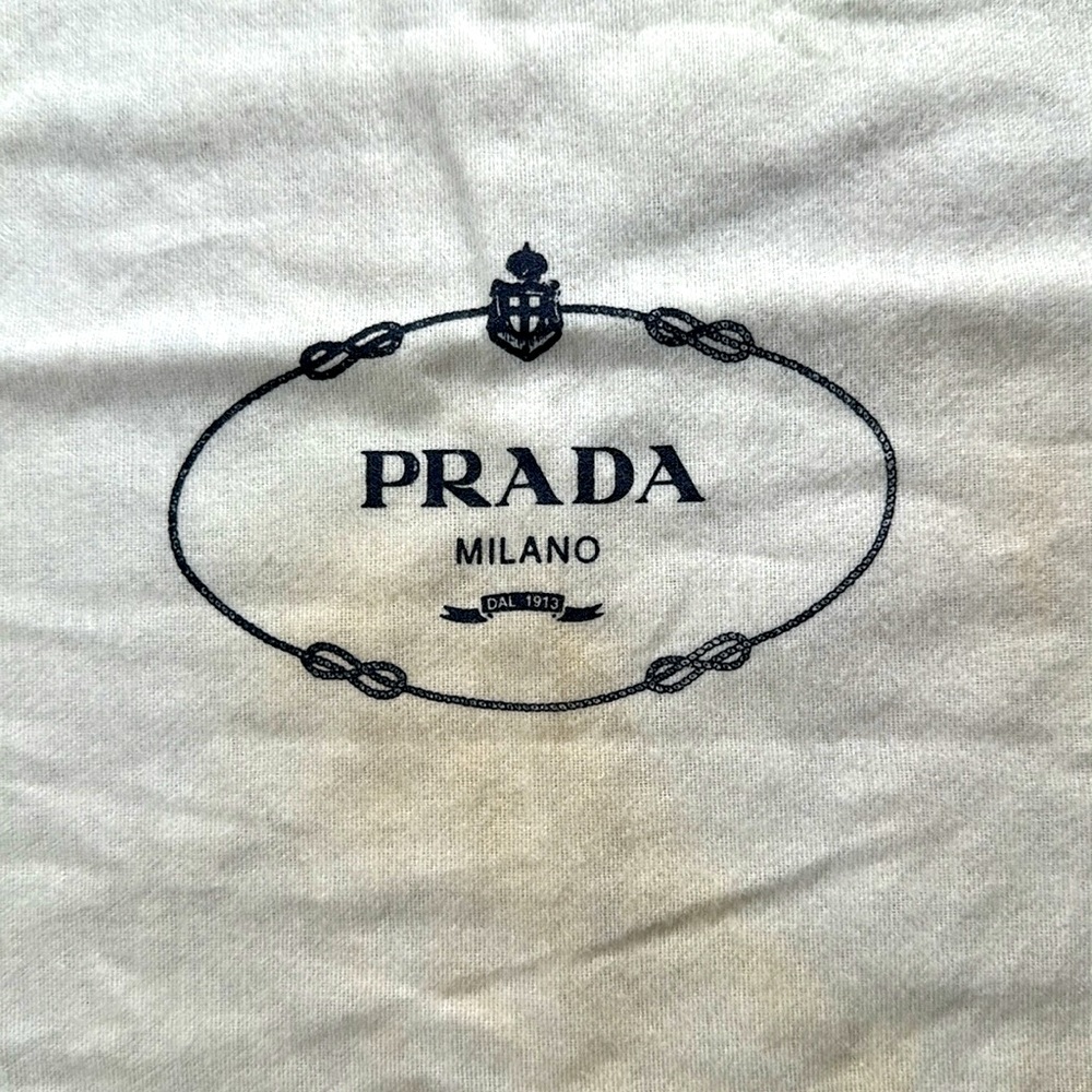 PRADA Dust Cover - Picture 3 of 4